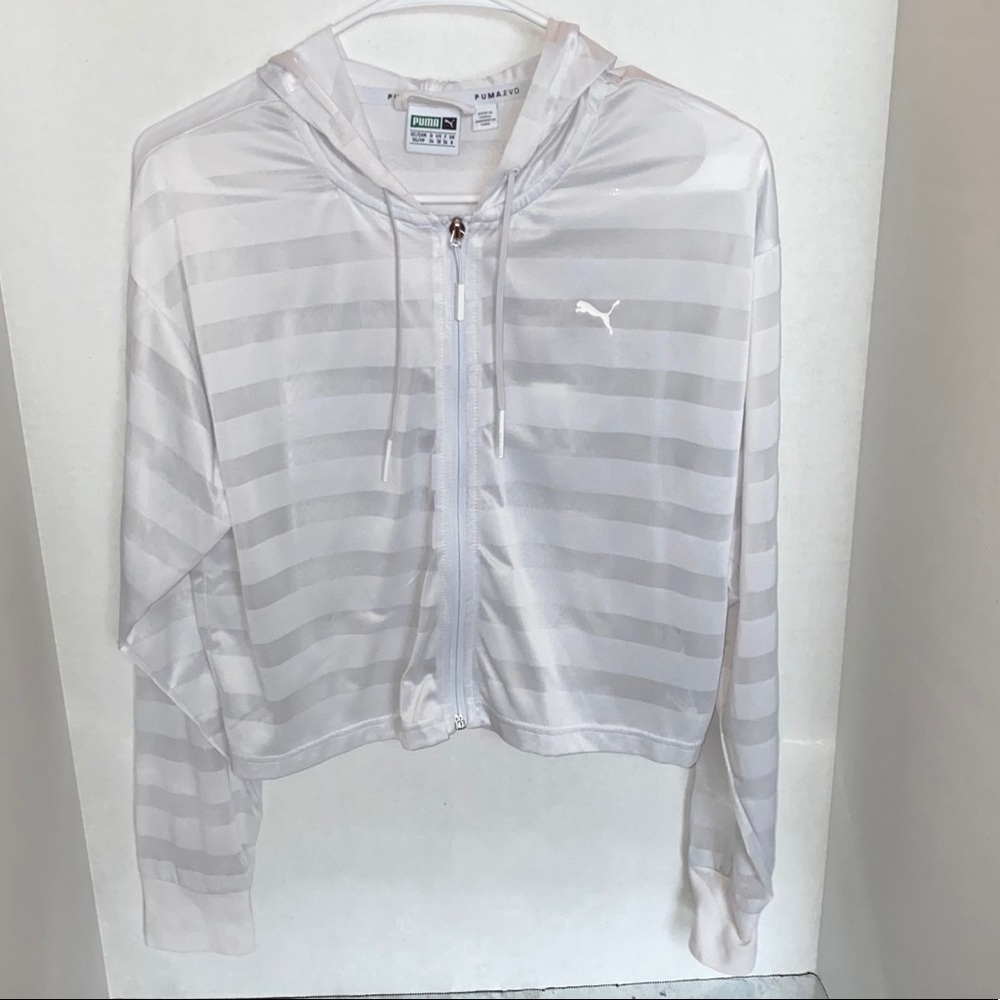 PUMA‎ White Hoodie - Picture 2 of 4